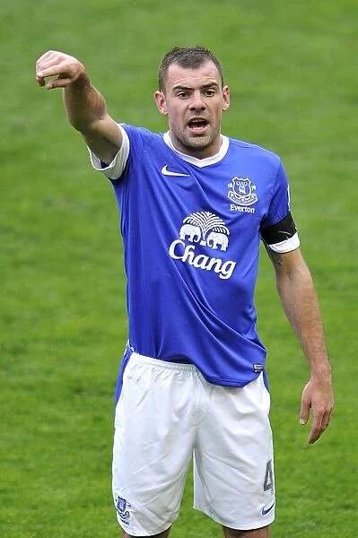 Darron Gibson Scores the Second Goal in Everton's 2-0 Victory over Queens Park Rangers at Goodison Park (BPL 2013)