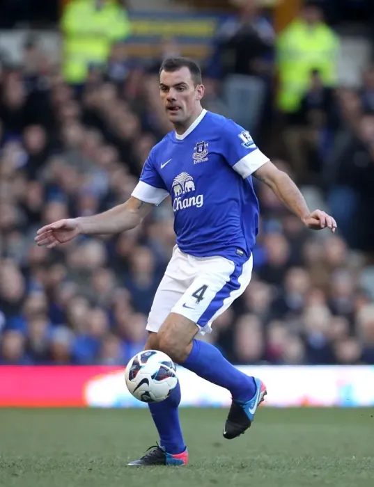 Framed Print : Darron Gibson Scores the Winning Goal: Everton 1-0 Stoke City (Barclays Premier League, Goodison Park, 30-03-2013) Framed Print : Darron Gibson Scores the Winning Goal: Everton 1-0 Stoke City (Barclays Premier League, Goodison Park, 30-03-2013)