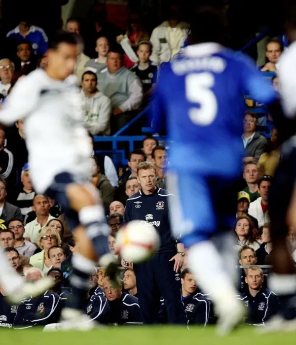 Framed Print : David Moyes and Everton Face Off Against Chelsea in Barclays Premier League Showdown at Stamford Bridge (April 2009) Framed Print : David Moyes and Everton Face Off Against Chelsea in Barclays Premier League Showdown at Stamford Bridge (April 2009)