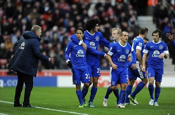 David Moyes and Everton Players Celebrate 1-0 Lead Over Stoke City: Own Goal by Ryan Shawcross (15-12-2012)