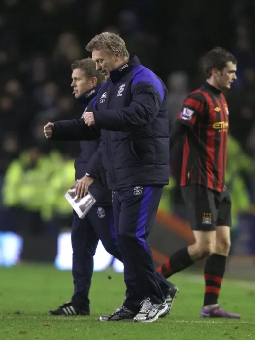 Framed Print : David Moyes and Everton Team Celebrate Premier League Victory Over Manchester City (31 January 2012, Goodison Park) Framed Print : David Moyes and Everton Team Celebrate Premier League Victory Over Manchester City (31 January 2012, Goodison Park)