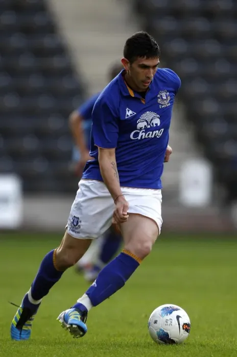 Framed Print : Denis Stracqualursi in Action: Everton vs. Aston Villa, Barclays Premier Reserve League (September 13, 2011) Framed Print : Denis Stracqualursi in Action: Everton vs. Aston Villa, Barclays Premier Reserve League (September 13, 2011)