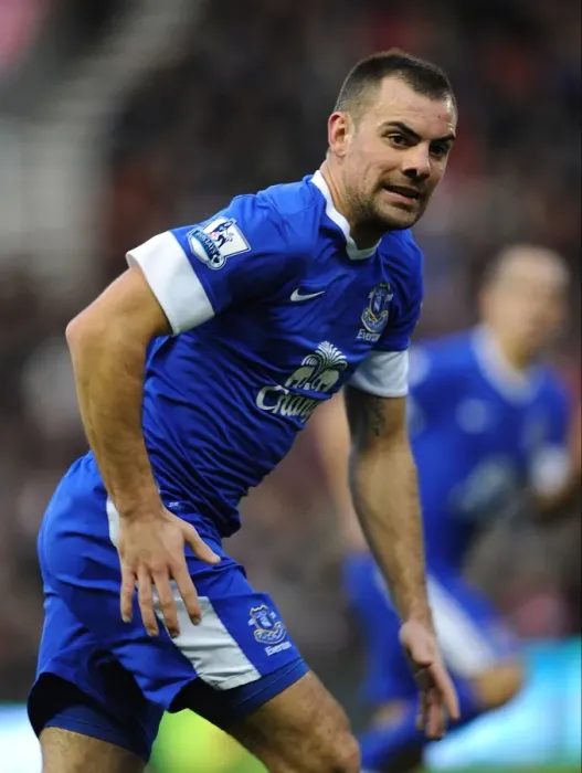 Framed Print : Determined Darron Gibson: A Fighting Draw for Everton at Stoke City (15-12-2012)