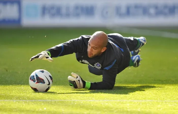 Framed Print : Determined Tim Howard: A Heroic Performance in the 2-2 Stalemate between Wigan Athletic and Everton (October 6, 2012, DW Stadium)