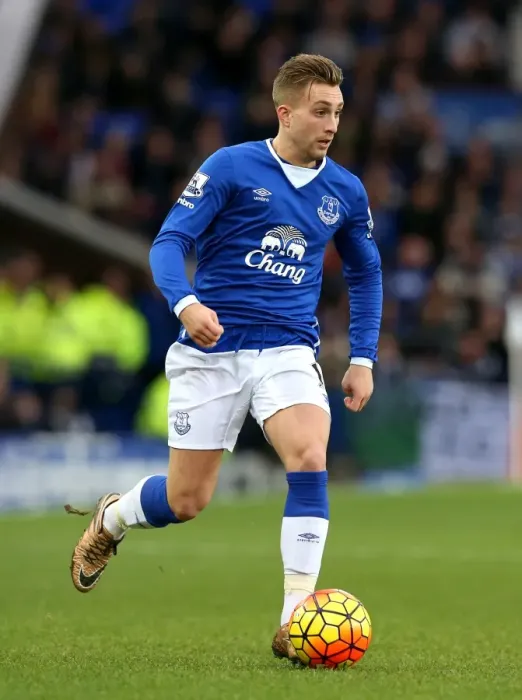 Framed Print : Deulofeu in Action: Everton vs Swansea City, Premier League - Goodison Park Framed Print : Deulofeu in Action: Everton vs Swansea City, Premier League - Goodison Park