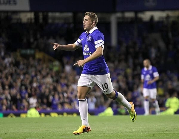 Deulofeu's Stunner: Everton's Game-Winning Goal in Capital One Cup Victory over Stevenage (28-08-2013)