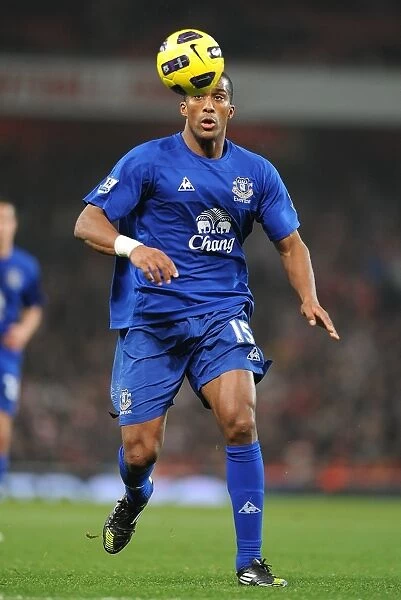 Distin at Emirates: Everton's Defender Stands Firm Against Arsenal (1 February 2011, Barclays Premier League)