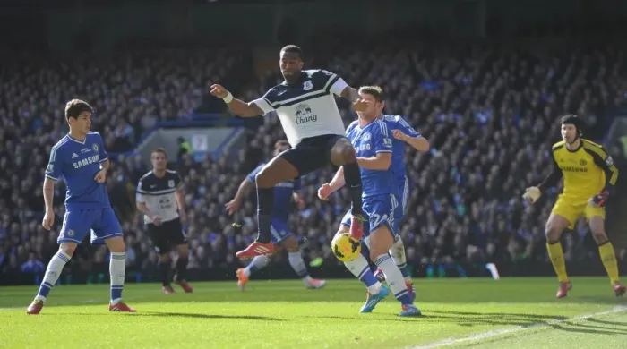 Framed Print : Distin's Charging Run at Stamford Bridge: Everton vs. Chelsea (February 22, 2014) Framed Print : Distin's Charging Run at Stamford Bridge: Everton vs. Chelsea (February 22, 2014)