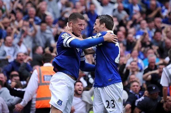 Dramatic Equalizer: Ross Barkley's Thrilling Goal for Everton at Carrow Road (2013)