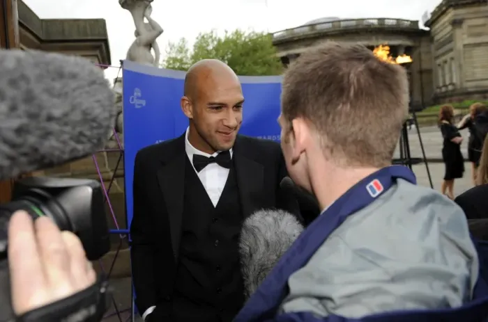 Framed Print : Everton Awards Dinner 2008-2009: Celebrating Football Excellence with Everton and Tim Howard