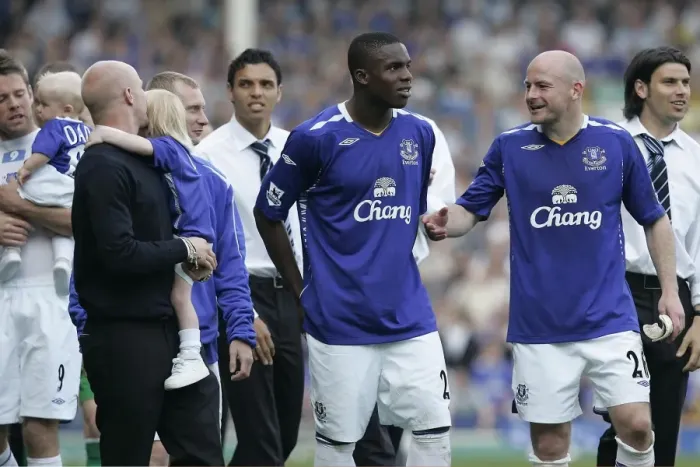 Framed Print : Everton Champions: Lee Carsley and Victor Anichebe's Triumphant Lap of Honor (Everton v Portsmouth, FA Barclays Premiership, Goodison Park, 5 / 5 / 07) Framed Print : Everton Champions: Lee Carsley and Victor Anichebe's Triumphant Lap of Honor (Everton v Portsmouth, FA Barclays Premiership, Goodison Park, 5 / 5 / 07)