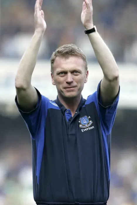 Framed Print : Everton FC: David Moyes Salutes Ecstatic Fans vs. Portsmouth (5 / 5 / 07)