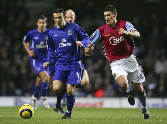 Framed Print : Everton FC: A Football Rivalry - Simon Davies vs. Gareth Barry Framed Print : Everton FC: A Football Rivalry - Simon Davies vs. Gareth Barry