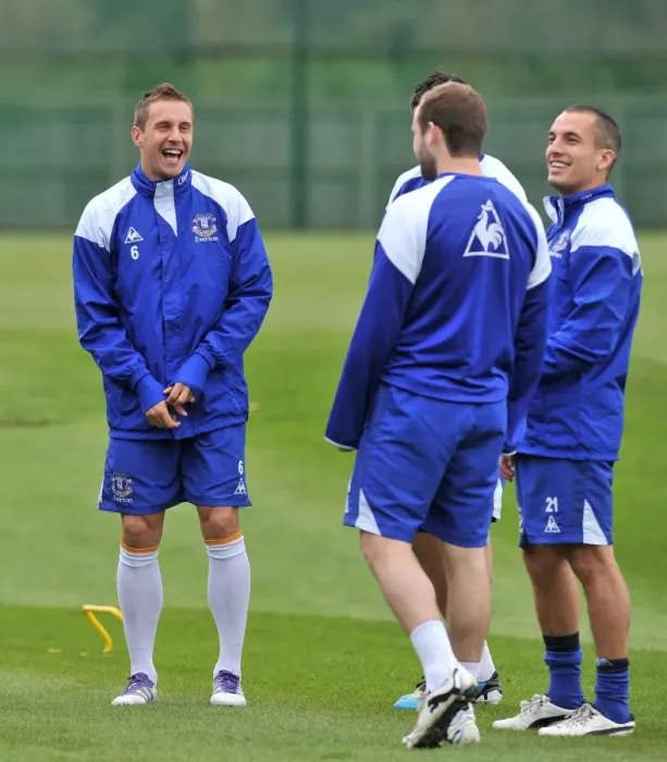 Framed Print : Everton FC: Jagielka in Training at Finch Farm - Barclays Premier League Framed Print : Everton FC: Jagielka in Training at Finch Farm - Barclays Premier League