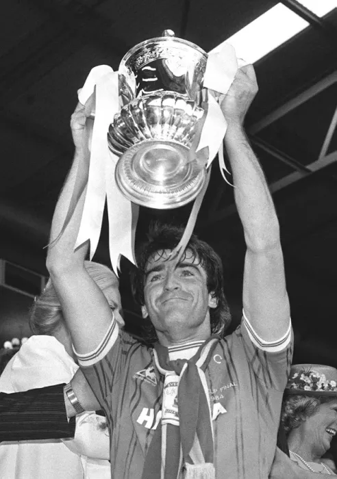 Framed Print : Everton FC: Kevin Ratcliffe's Triumphant FA Cup Victory over Watford Framed Print : Everton FC: Kevin Ratcliffe's Triumphant FA Cup Victory over Watford
