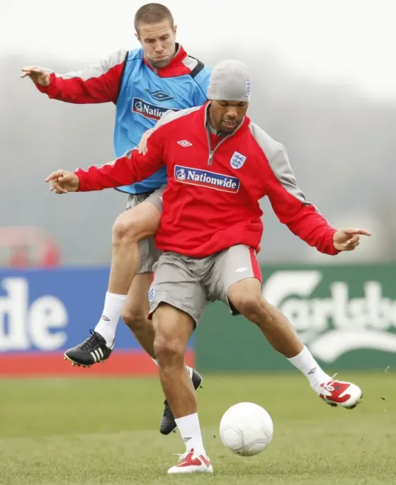 Framed Print : Everton FC: Lescott and Upson in England Training, March 2009 Framed Print : Everton FC: Lescott and Upson in England Training, March 2009