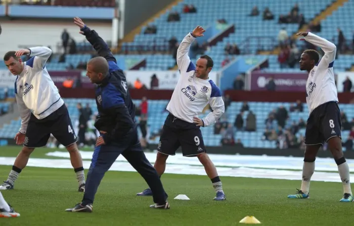 Framed Print : Everton FC: Pre-Match Warm-Up - Gibson, Donovan, Tashjian, and Saha at Villa Park