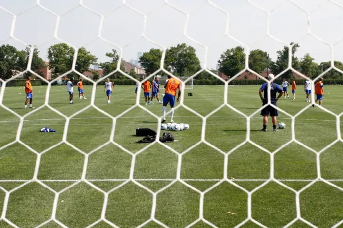Framed Print : Everton FC: Pre-Season Training Intensity in Philadelphia - July 2011