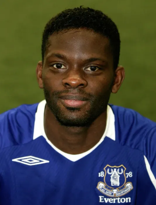 Framed Print : Everton Football Club 2008-09: Louis Saha at Goodison Park Framed Print : Everton Football Club 2008-09: Louis Saha at Goodison Park