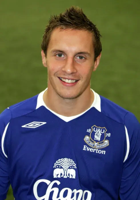 Framed Print : Everton Football Club 2008-09 Team Photocall: Jagielka's Portrait Framed Print : Everton Football Club 2008-09 Team Photocall: Jagielka's Portrait
