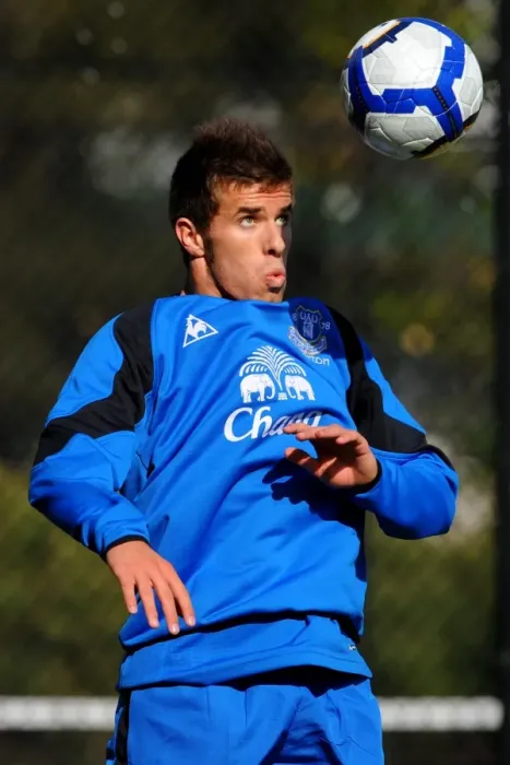 Framed Print : Everton Football Club: Focus on Joao Silva in Training