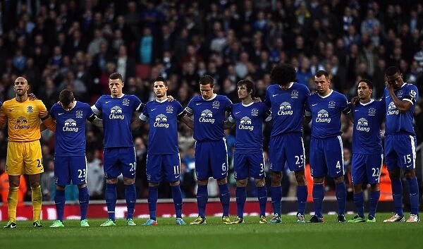 Everton Honors: Minutes of Silence at Emirates Stadium - Arsenal vs. Everton (16-04-2013)