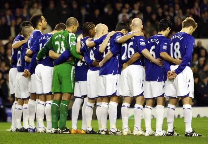 Framed Print : Everton Players Honor the Silence: A Moment of Respect at Goodison Park during Everton vs Chelsea Carling Cup Semi-Final, 07 / 08 Framed Print : Everton Players Honor the Silence: A Moment of Respect at Goodison Park during Everton vs Chelsea Carling Cup Semi-Final, 07 / 08