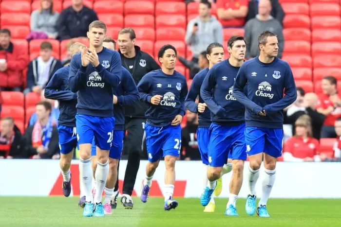 Framed Print : Everton Players Prepare for Manchester United Showdown in Premier League Framed Print : Everton Players Prepare for Manchester United Showdown in Premier League