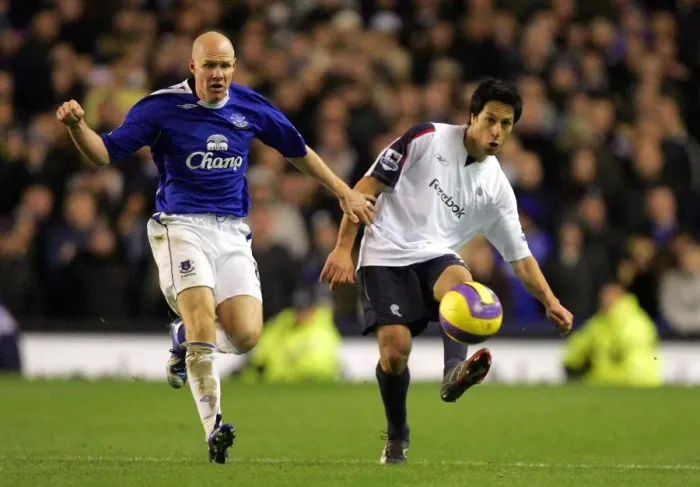 Framed Print : Everton v Bolton - Andrew Johnson and Boltons Idan Tal Framed Print : Everton v Bolton - Andrew Johnson and Boltons Idan Tal