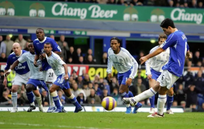 Framed Print : Everton v Chelsea Mikel Arteta scores the first goal for Everton from a penalty Framed Print : Everton v Chelsea Mikel Arteta scores the first goal for Everton from a penalty