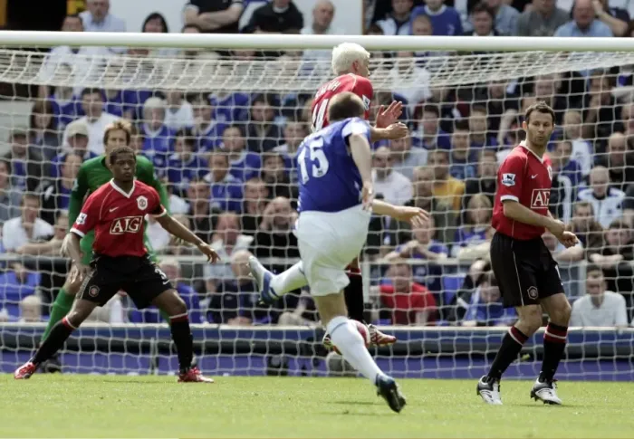 Framed Print : Everton v Manchester United Alan Stubbs scores the first goal for Everton Framed Print : Everton v Manchester United Alan Stubbs scores the first goal for Everton