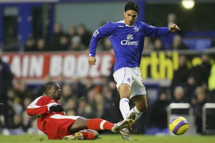 Framed Print : Everton v Middlesbrough George Boateng tackles Mikel Arteta Framed Print : Everton v Middlesbrough George Boateng tackles Mikel Arteta