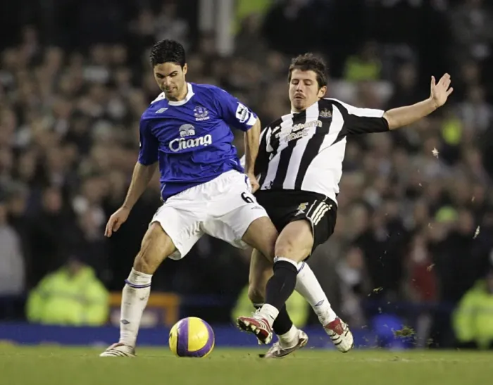 Framed Print : Everton v Newcastle United - Mikel Arteta and Emre in action