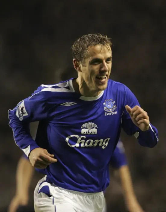 Framed Print : Everton v Newcastle United - Phil Neville celebrates after scoring Framed Print : Everton v Newcastle United - Phil Neville celebrates after scoring