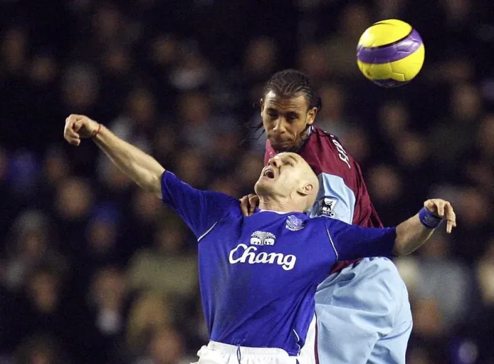 Framed Print : Everton v West Ham - Andrew Johnson and West Hams Anton Ferdinand