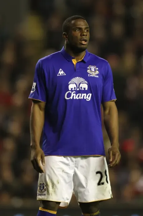 Framed Print : Everton vs. Liverpool: Clash at Anfield - Victor Anichebe, Everton (13 March 2012) Framed Print : Everton vs. Liverpool: Clash at Anfield - Victor Anichebe, Everton (13 March 2012)