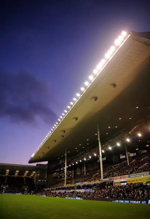 Framed Print : Everton vs Norwich City: Barclays Premier League Battle at Goodison Park (December 17, 2011)