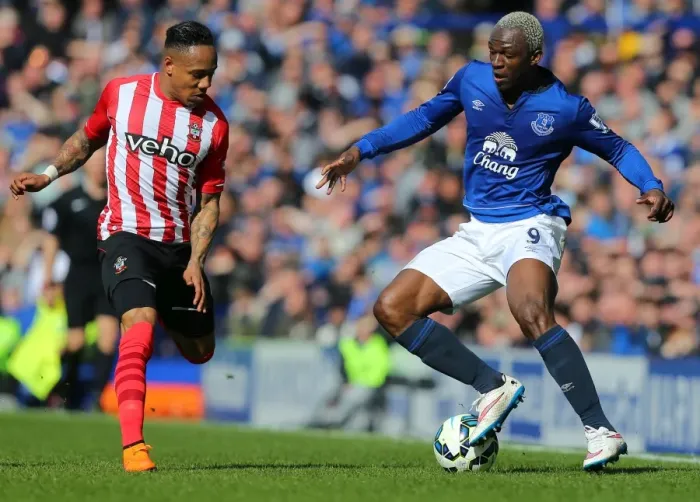 Framed Print : Everton vs Southampton: A Battle of Wings - Kone vs Clyne at Goodison Park, Barclays Premier League Framed Print : Everton vs Southampton: A Battle of Wings - Kone vs Clyne at Goodison Park, Barclays Premier League