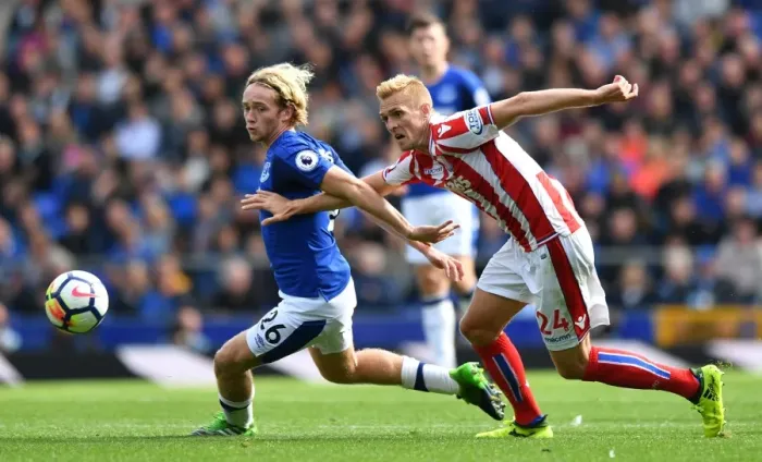 Framed Print : Everton vs Stoke City: A Battle for Supremacy at Goodison Park (Premier League 2017-18) Framed Print : Everton vs Stoke City: A Battle for Supremacy at Goodison Park (Premier League 2017-18)