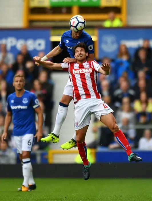 Framed Print : Everton vs Stoke City: Morgan Schneiderlin vs Joe Allen - Battle for the Ball (Premier League 2017-18, Everton v Stoke City, Goodison Park) Framed Print : Everton vs Stoke City: Morgan Schneiderlin vs Joe Allen - Battle for the Ball (Premier League 2017-18, Everton v Stoke City, Goodison Park)