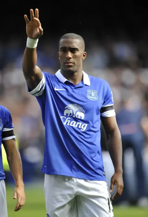 Framed Print : Everton vs. West Bromwich Albion: A Premier League Battle at Goodison Park - Distin's Defiant Performance (0-0)