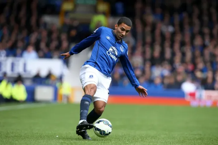 Framed Print : Everton's Aaron Lennon in Thrilling Action: Everton vs Sunderland at Goodison Park - Barclays Premier League Framed Print : Everton's Aaron Lennon in Thrilling Action: Everton vs Sunderland at Goodison Park - Barclays Premier League