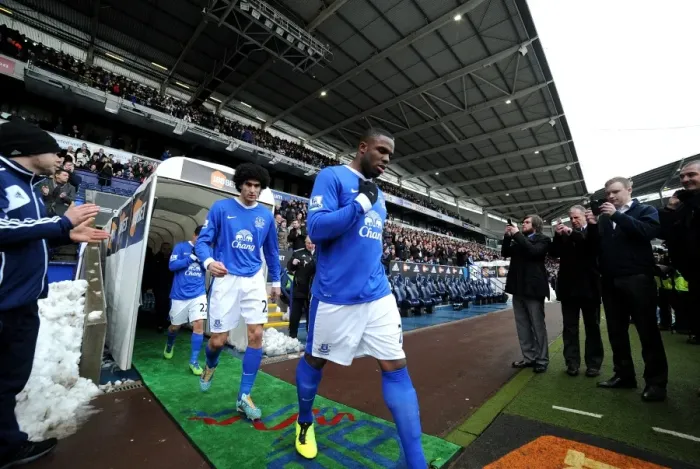 Framed Print : Everton's Anichebe and Fellaini Ready for FA Cup Battle against Bolton Wanderers Framed Print : Everton's Anichebe and Fellaini Ready for FA Cup Battle against Bolton Wanderers