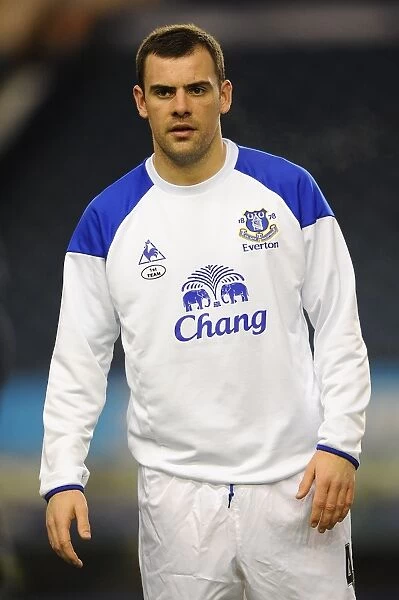 Everton's Darron Gibson in FA Cup Action: Everton vs Fulham at Goodison Park (January 27, 2012)