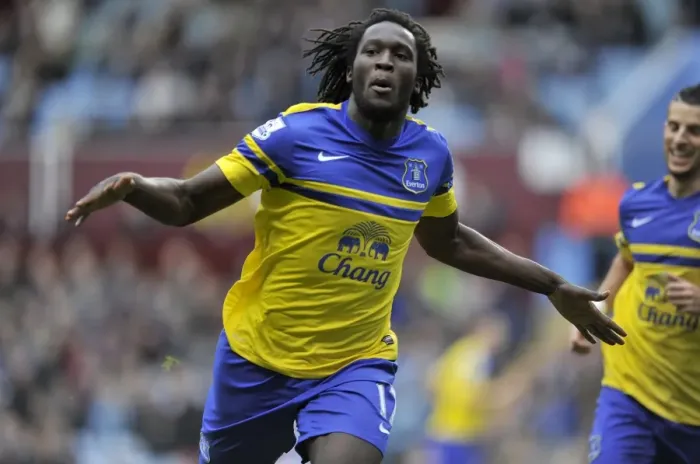 Framed Print : Everton's Double Victory: Romelu Lukaku Scores Twice in 2-0 Win Over Aston Villa (October 26, 2013, Barclays Premier League, Villa Park)