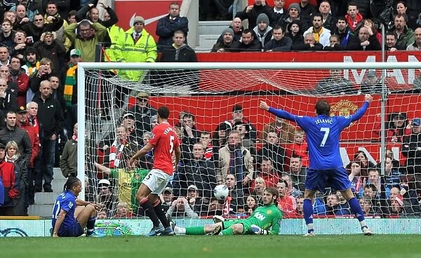 Everton's Dramatic 4-4 Comeback: Steven Pienaar's Equalizer vs. Manchester United (April 2012, Old Trafford)