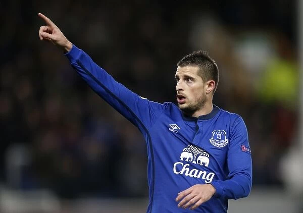 Everton's Europa League Victory: Mirallas Scores the Decisive Third Goal vs. Young Boys