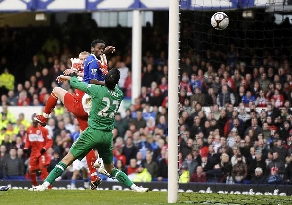 Everton's FA Cup Triumph: Louis Saha Scores the Decisive Goal vs. Middlesbrough (March 8, 2009)