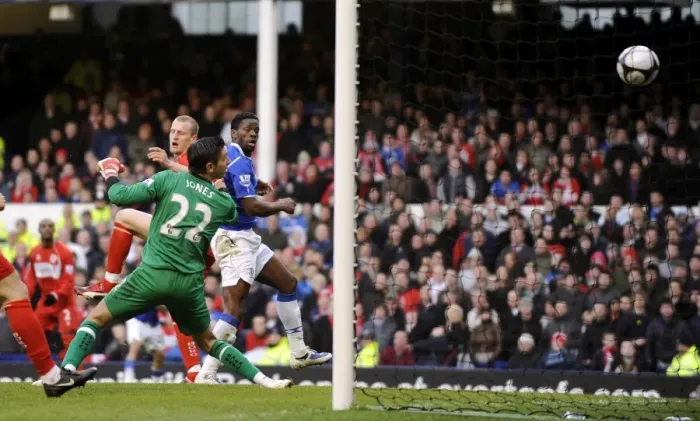 Framed Print : Everton's FA Cup Victory: Louis Saha Scores the Decisive Goal against Middlesbrough (March 8, 2009) Framed Print : Everton's FA Cup Victory: Louis Saha Scores the Decisive Goal against Middlesbrough (March 8, 2009)
