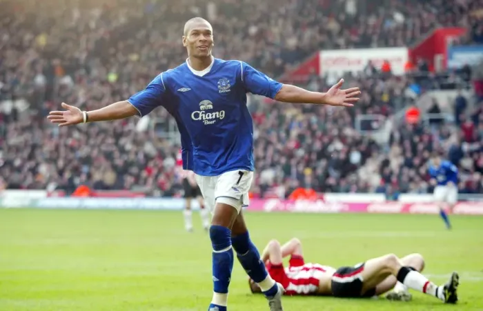 Framed Print : Everton's Fightback: 2-2 Draw Against Southampton (06-02-05) Framed Print : Everton's Fightback: 2-2 Draw Against Southampton (06-02-05)